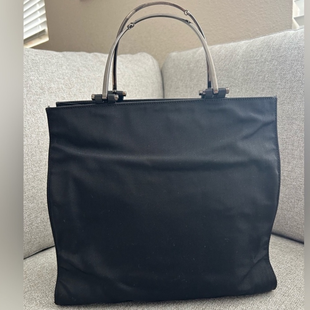 Gucci Nylon black bag with Gunmetal Silver handles 002-1025 200682 - Picture 4 of 16